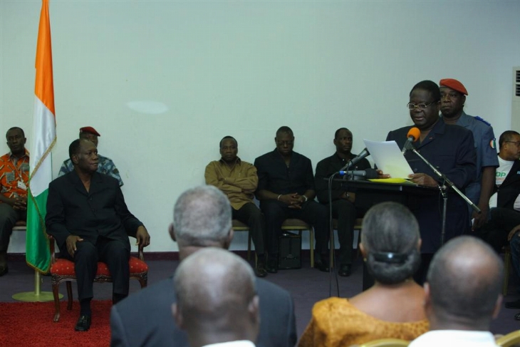 Henri Konan Bédié, président de la Conférence des présidents du Rhdp: “Je demande aux forces armées nationales de cesser tout soutien à Gbagbo et de faire allégeance au président démocratiquement élu, Alassane Ouattara”